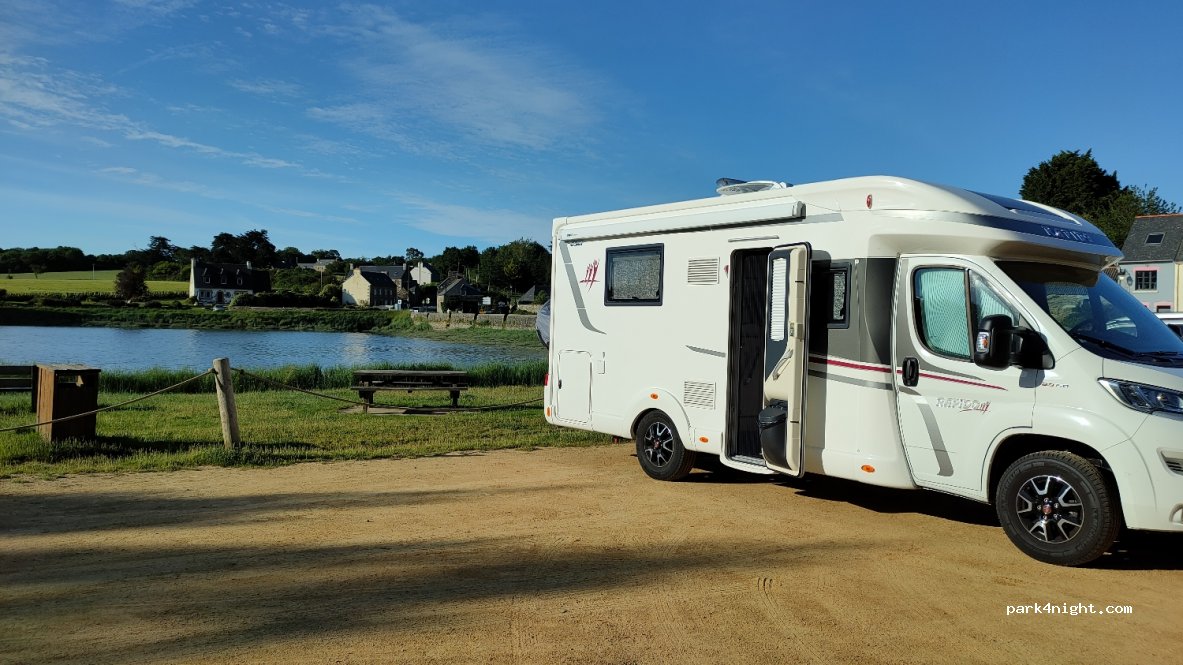 (22220) Pouldouran - 12 Quai des Goemoniers — foto