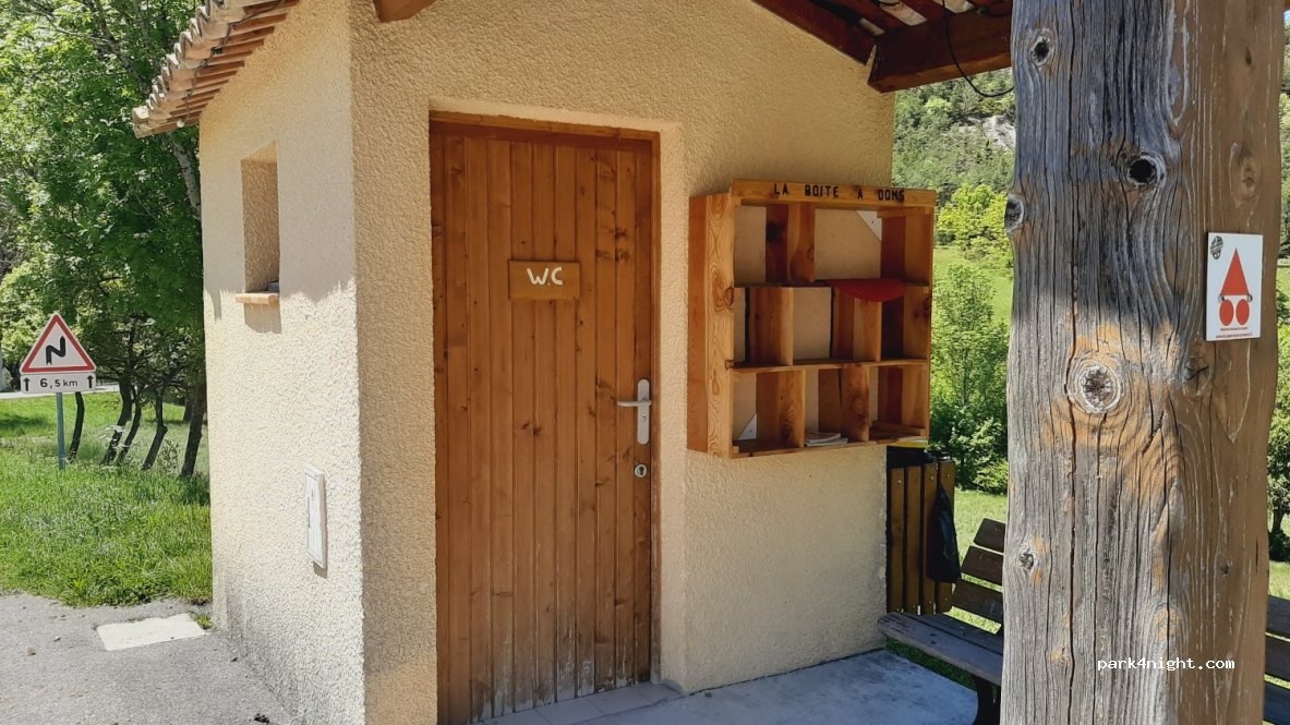 (04420) Draix - 0 Le Village — foto 2