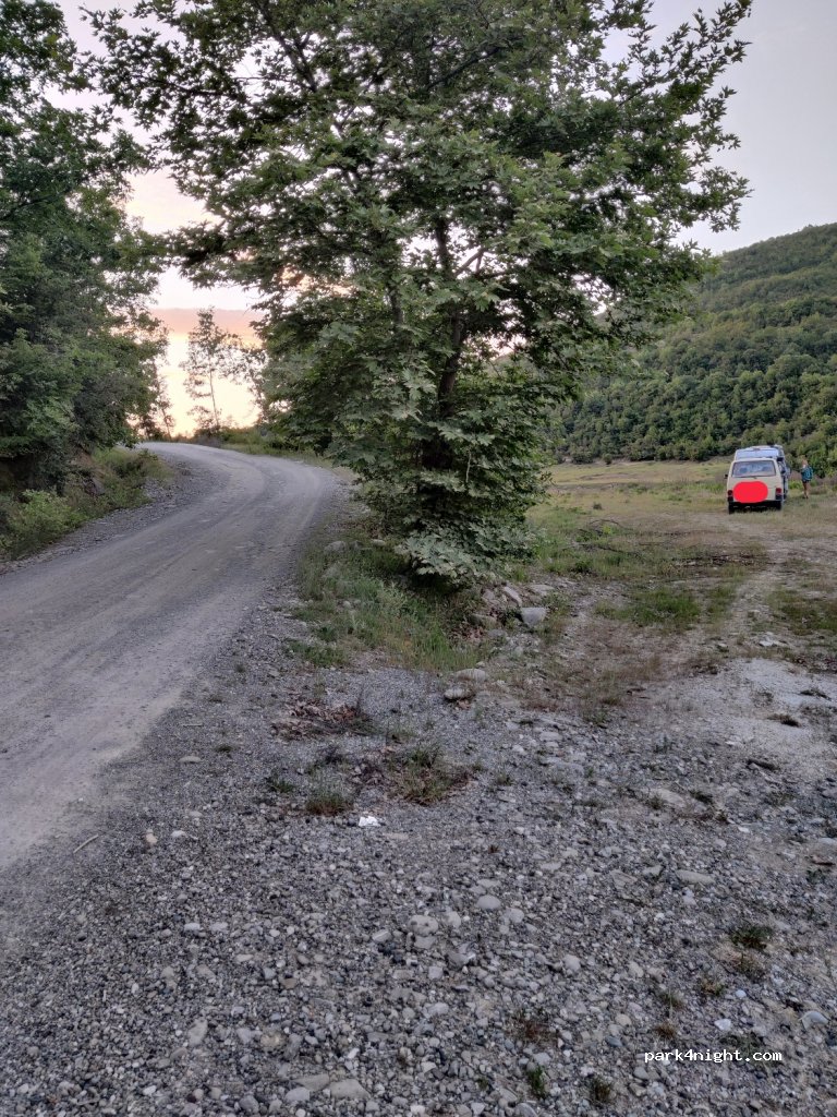 ()  - Unnamed Road — foto 2
