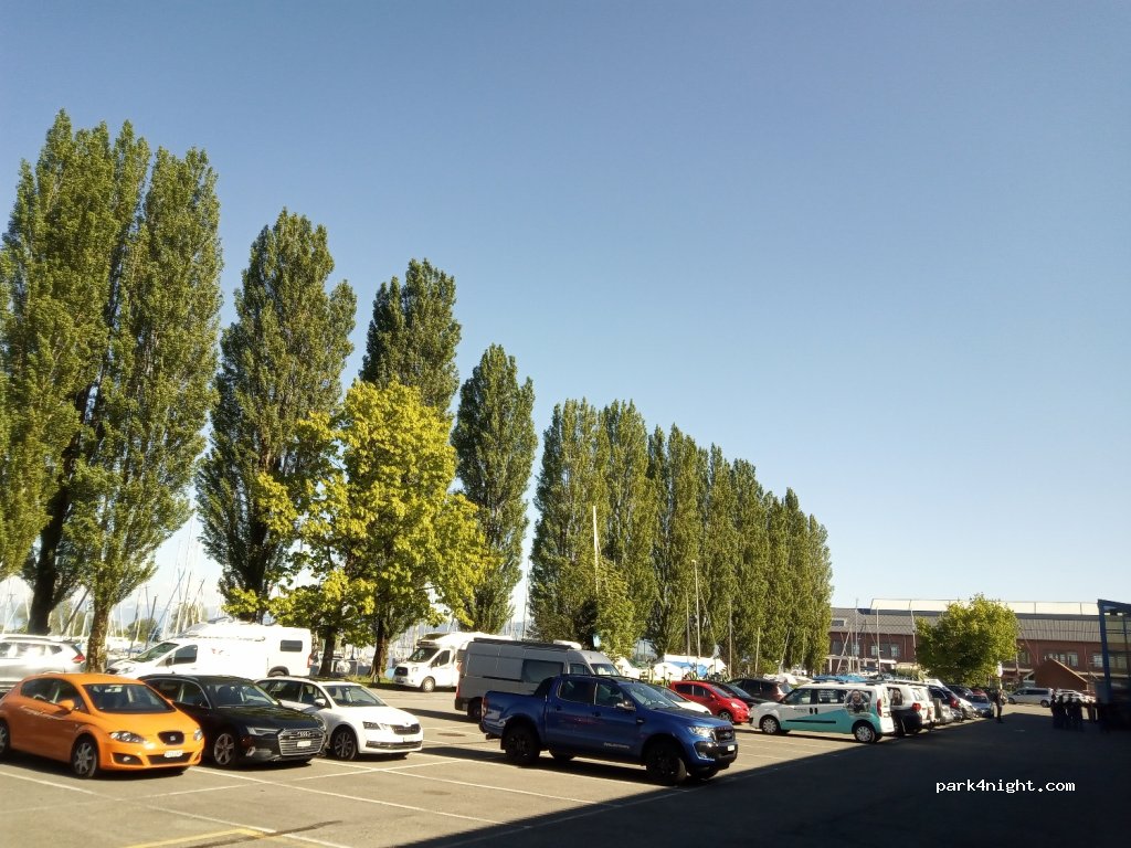 (8590) Romanshorn - 50 Friedrichshafnerstrasse — foto