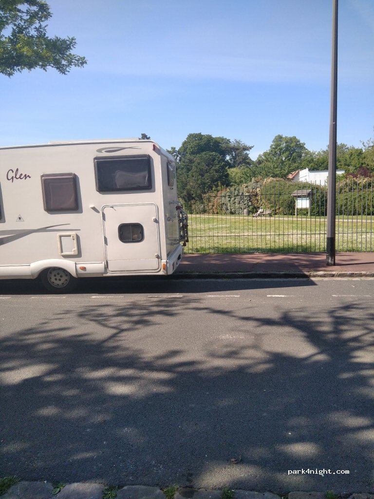 (92500) Rueil-Malmaison - 46 Avenue des Acacias — foto