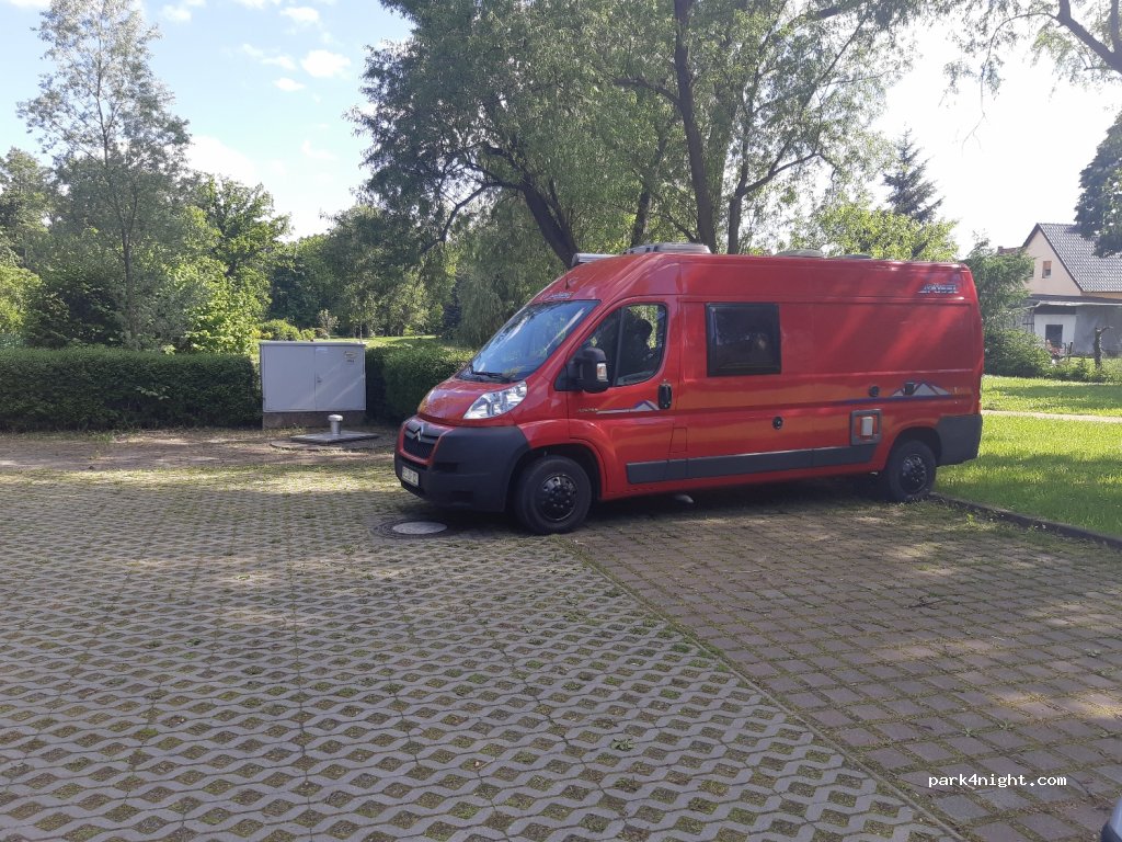(04938) Uebigau-Wahrenbrück - 15 Doberluger Straße — foto