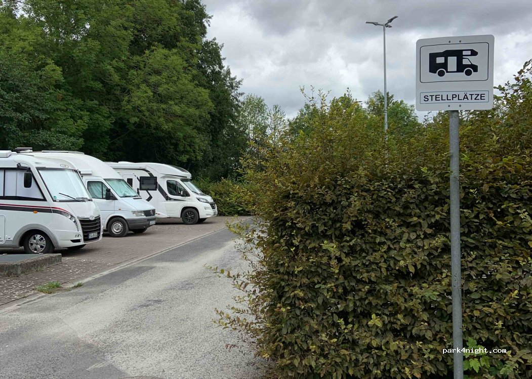 Wohnmobilstellplatz An der Laache in Münnerstadt — foto