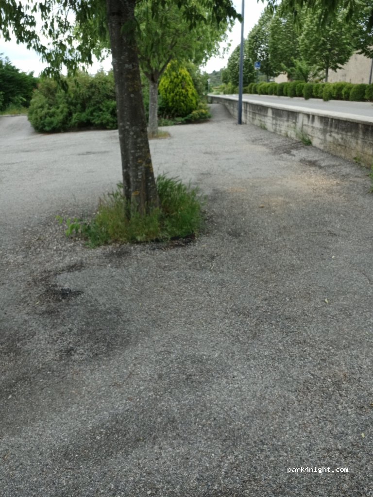 (04130) Volx - 7298 Rue de la Rose des Vents — foto
