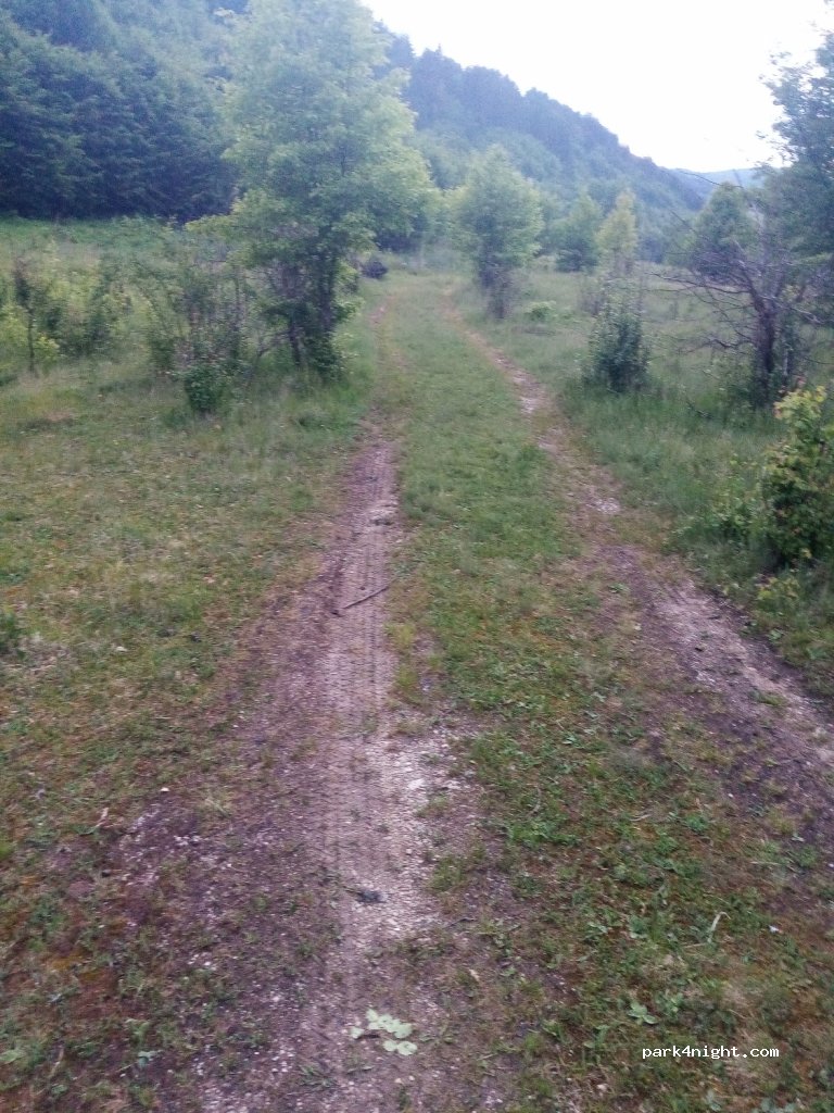 ()  - Unnamed Road — foto 2