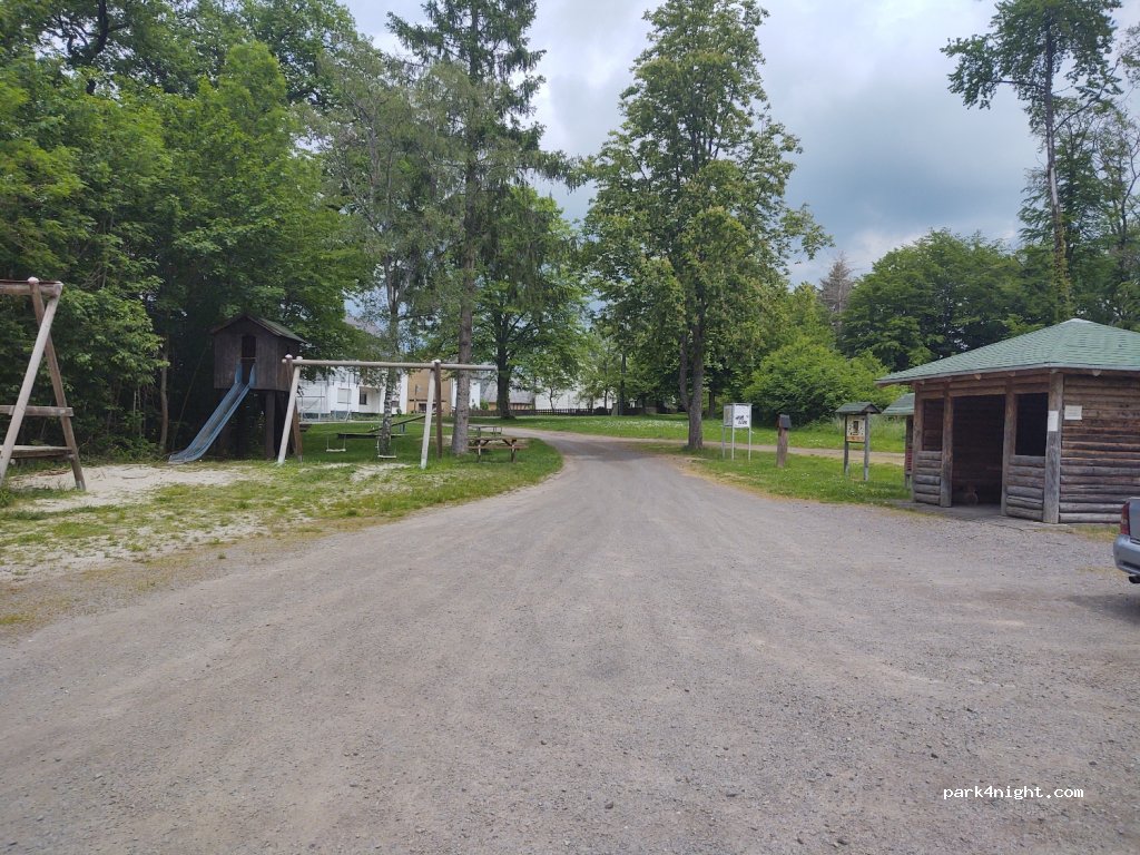 (56283) Morshausen - Jakob-Kneip-Straße — foto