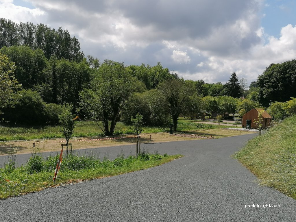 (24590) Saint-Genies - D64 — foto