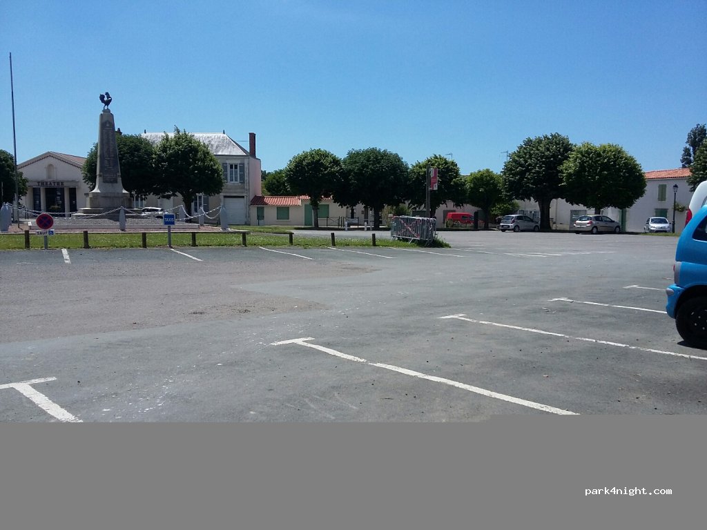 (85750) Angles - 12 Rue du Stade — foto