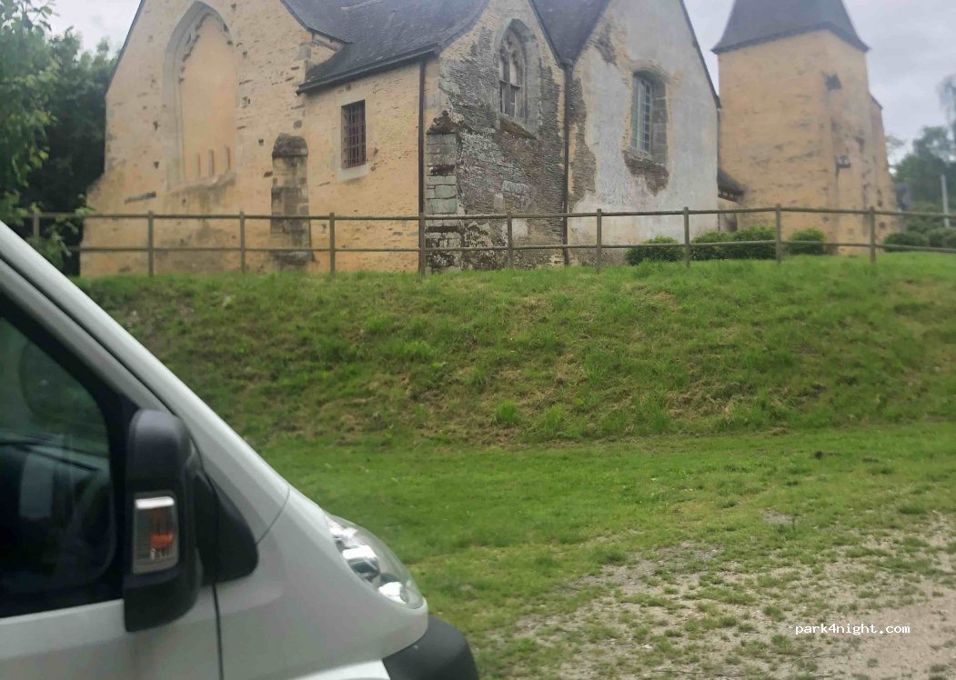 (56800) Taupont - 15 Rue Saint-Golven — foto