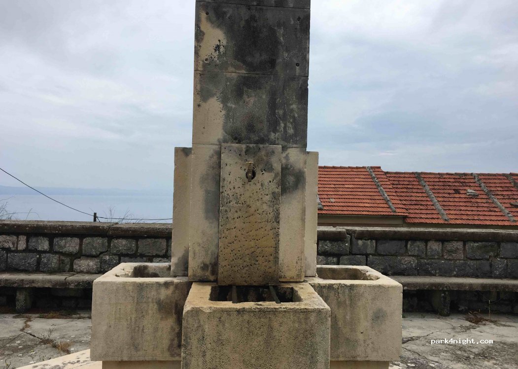 (21327) Podgora - 9 Srida Sela — foto 2