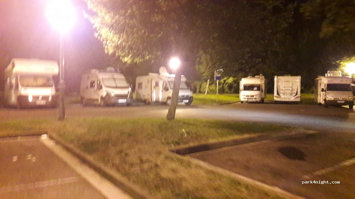 (20305) Irun - 27 Euskadi Plaza — foto 3