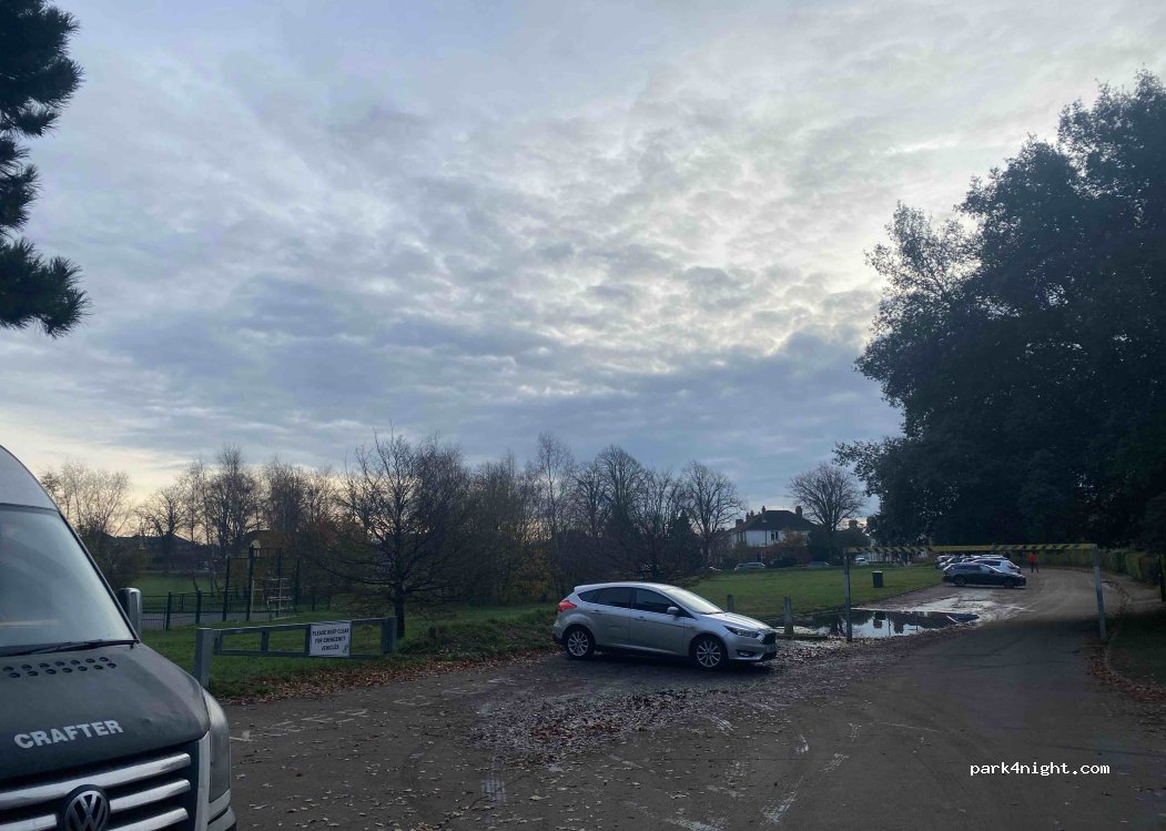 (BH10 6AH)  - 149 Redhill Drive — foto