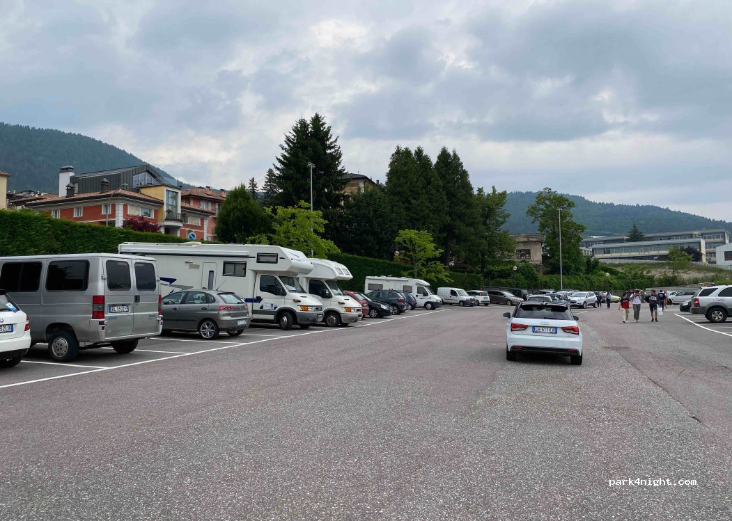 (38023) Cles - Via Fabio Filzi — foto 2