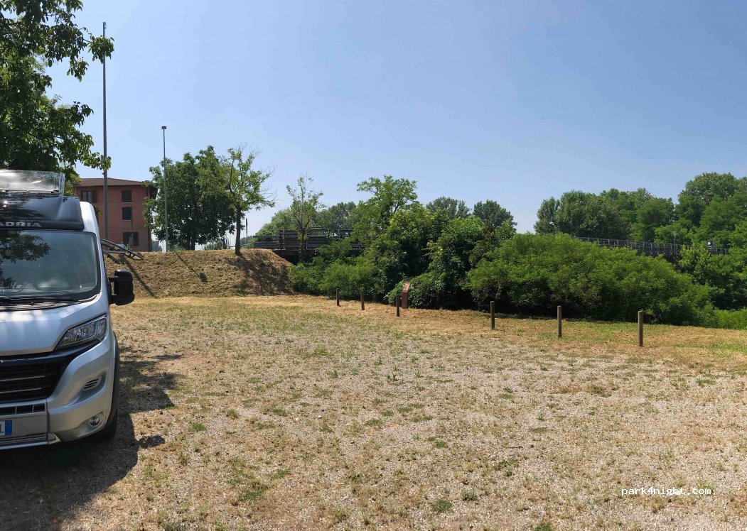 (46040) Casalmoro - 100 Via Piave — foto
