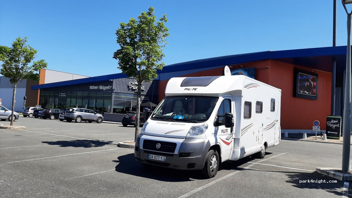 (45200) Montargis - 6 Rue du Port — foto