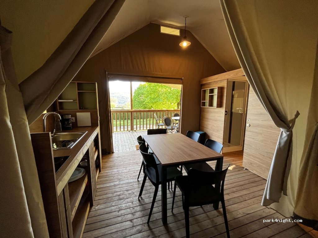 Camping des Champ Fleuris à Duingt — foto 3