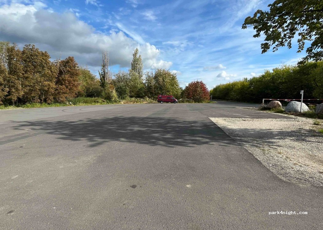 (04575) Neukieritzsch - Breunsdorfer Straße — foto 3