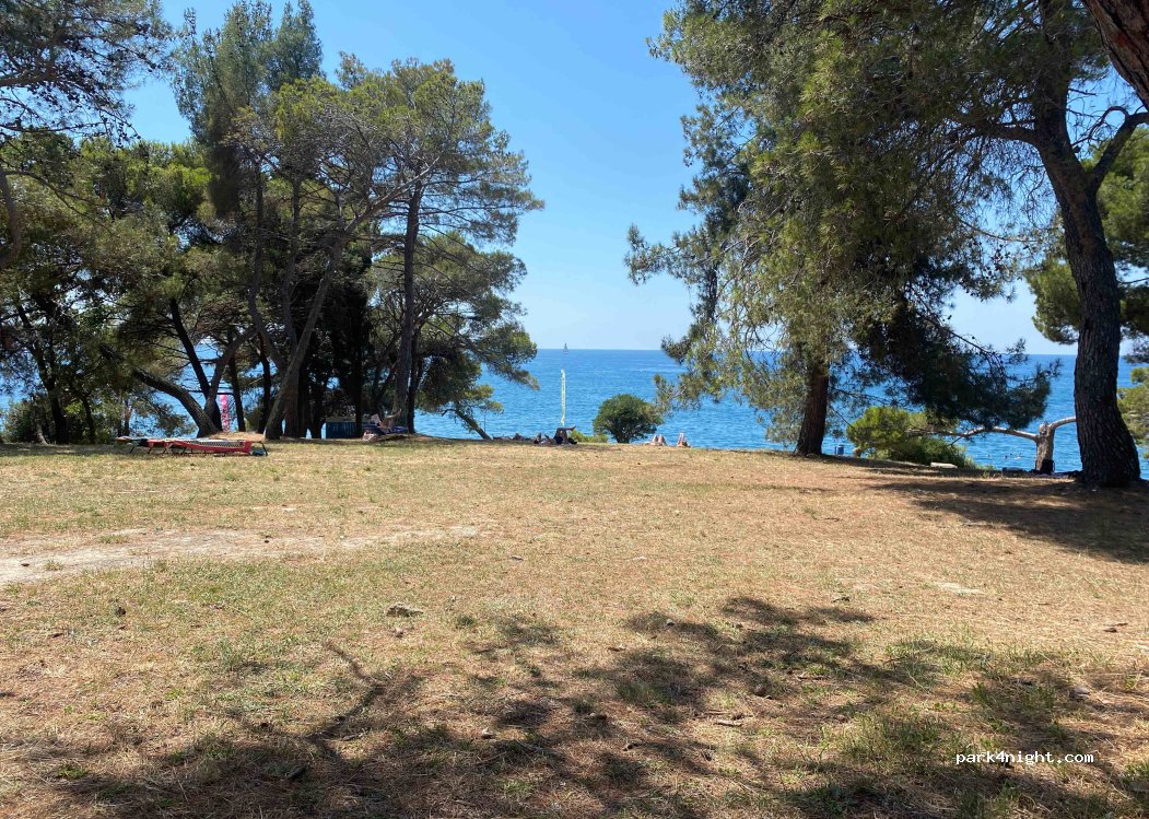 (52440) Poreč - — foto 3