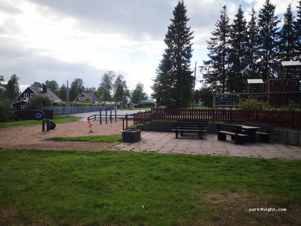 (984 31)  - 7 Stenborgsvägen — foto