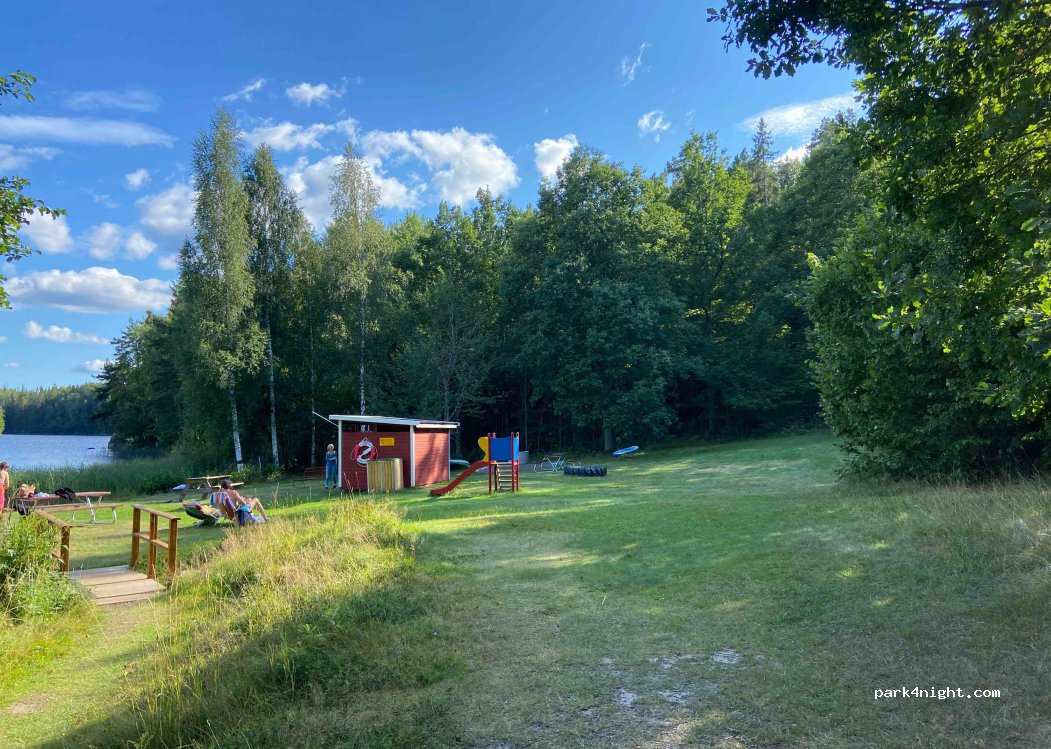 (572 96)  - 12 Mörtfors Kappemålavägen — foto
