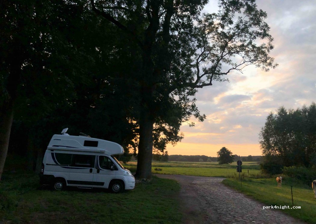 (17391) Neuendorf B - Unnamed Road — foto