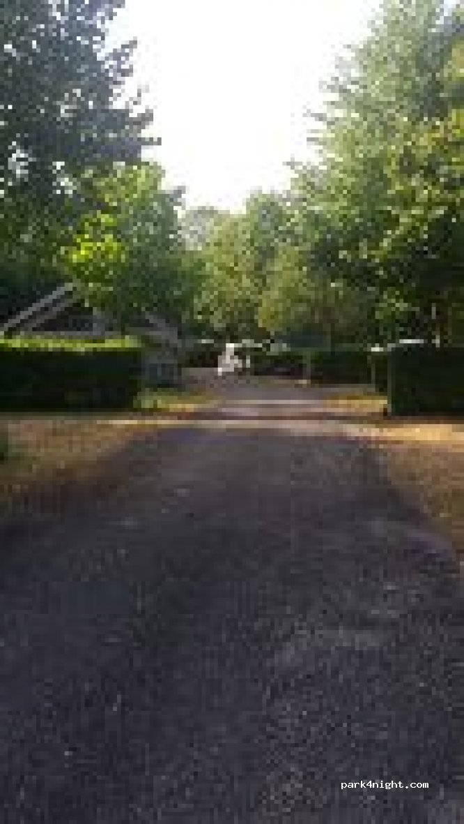 Camping OnlyCamp - Les Aubazines — foto 2