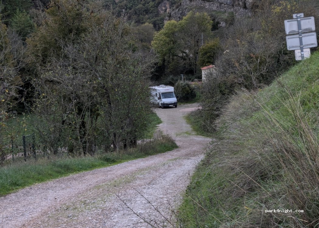 (12230) Lapanouse-de-Cernon - D77 — foto 3