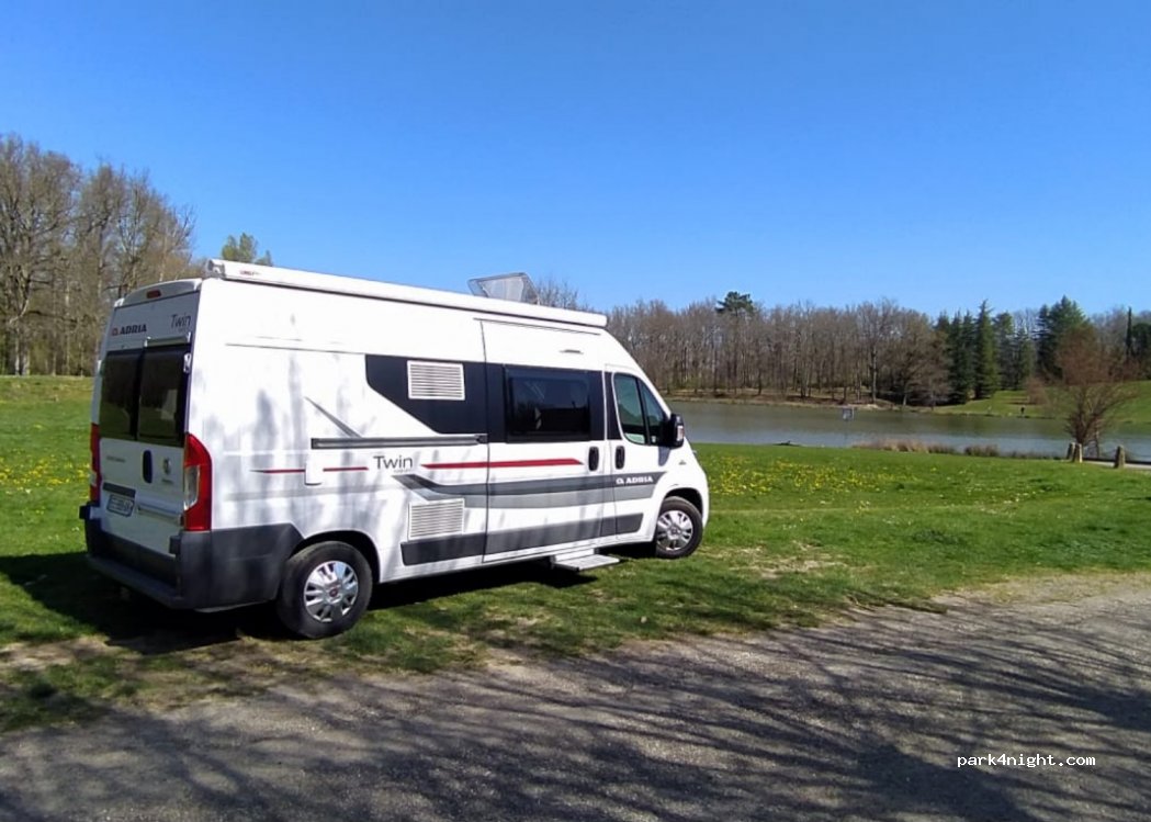 (47800) Miramont-de-Guyenne - Chemin du Lac du Saut du Loup — foto