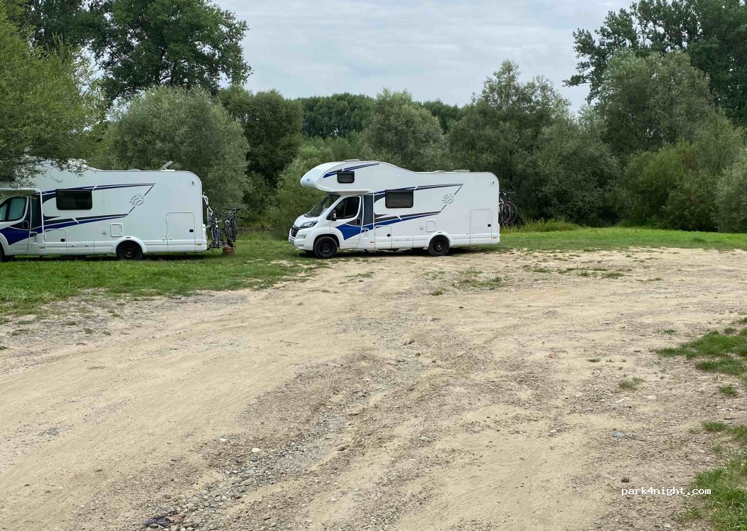 (32-700) Cikowice - — foto 4