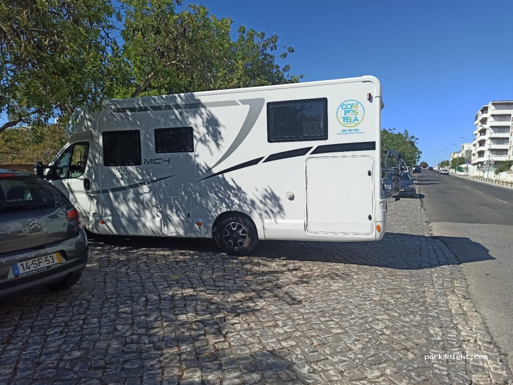 (8000-123) Faro - 199 Rua Reitor Teixeira Guedes — foto