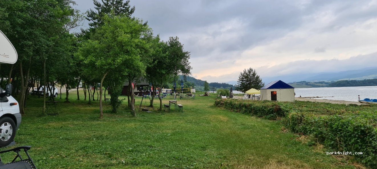 (34-441) Niedzica - 39 Osiedle Zamek — foto