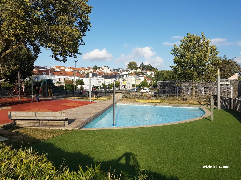 (44610) Indre - 22 Quai Besnard — foto