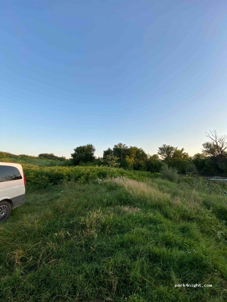 (5570) Letnitsa - Unnamed Road — foto