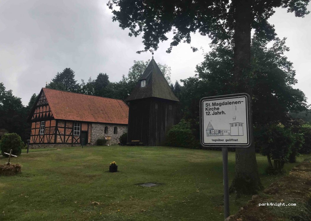 (21274) Undeloh - 5 Zur Dorfeiche — foto