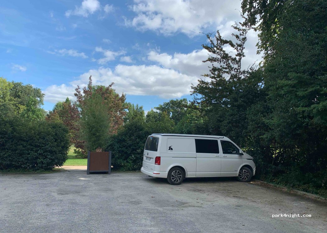 (53810) Changé - Rue Christian d'Elva — foto 3
