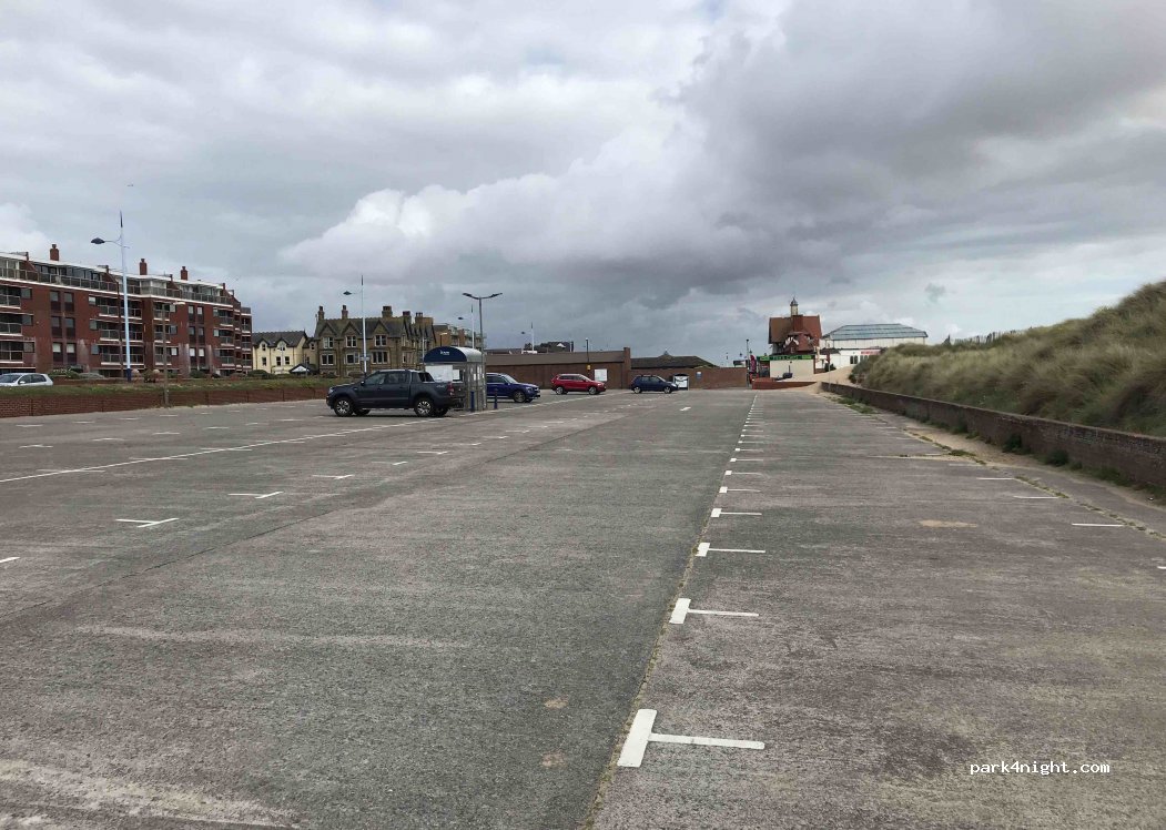 (FY8 2NH) - 50 North Promenade — foto 2