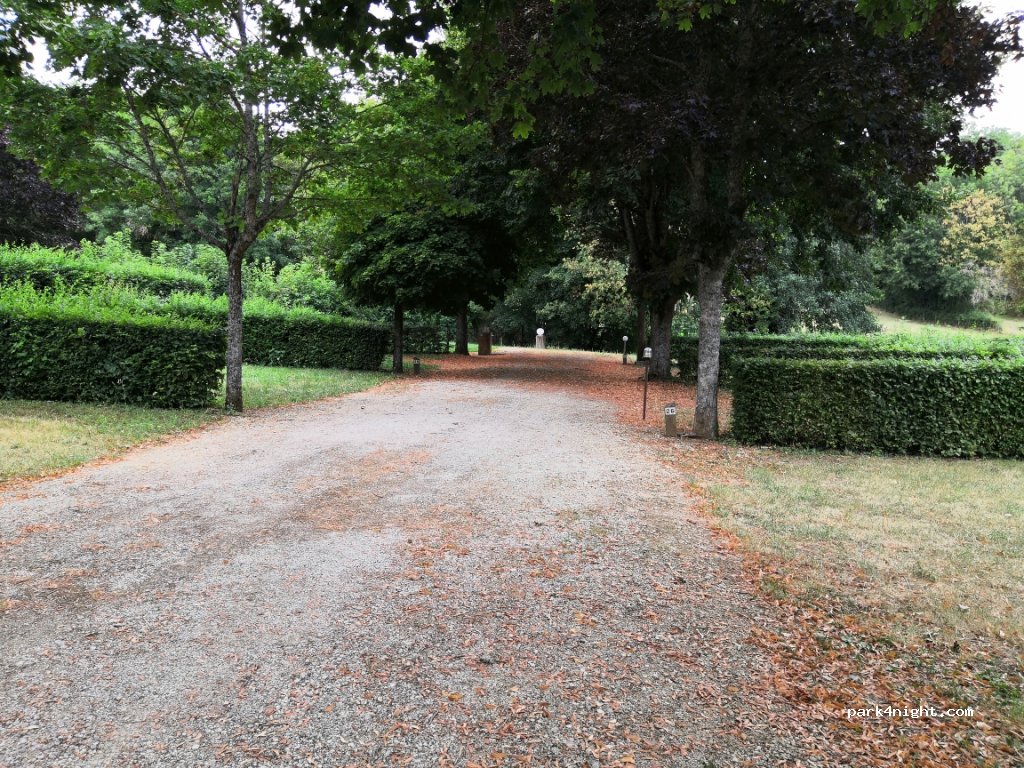 DOMAINE PARK & GRILL — foto