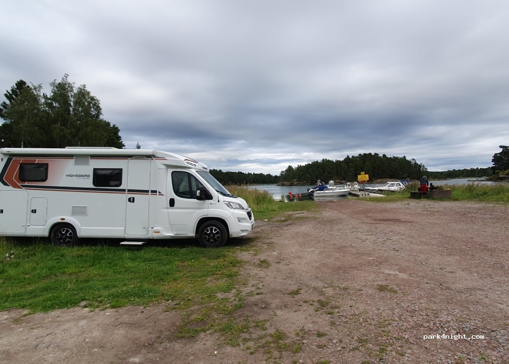 (742 43) - 14 Kavarövägen — foto 4