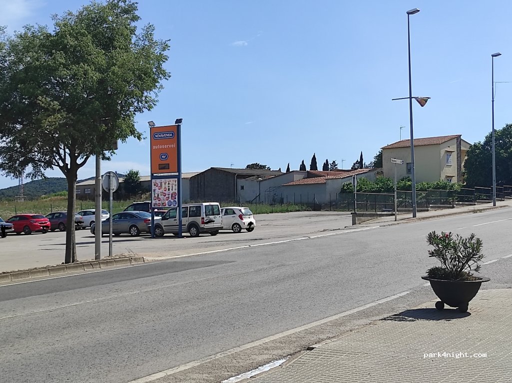 (17412) Maçanet de la Selva - 5 Lloc Sud-r 5 — foto