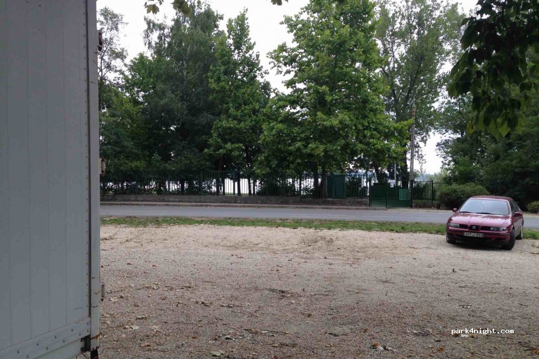 (8172) Balatonkenese - 2 Akácfa utca — foto