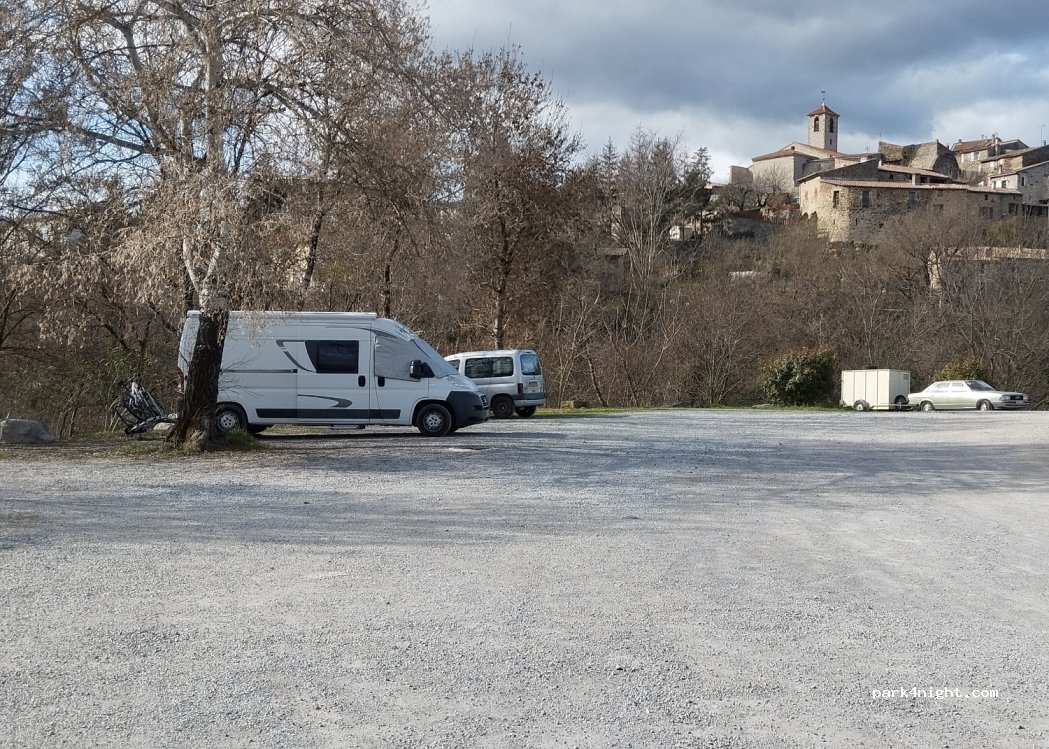 (07000) Coux - 10 Place de la Gare — foto 4