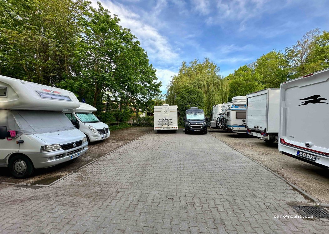 Wohnmobilstellplatz Nürnberg — foto 4