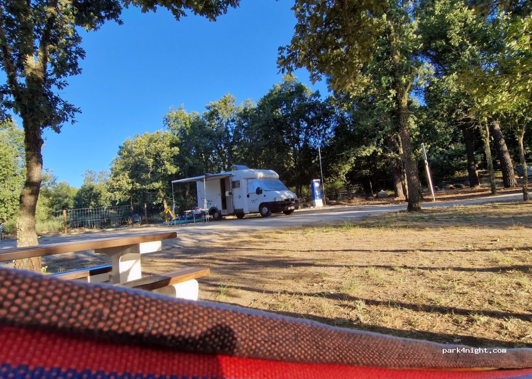 Parque Autocaravanas Alfaiates — foto 3