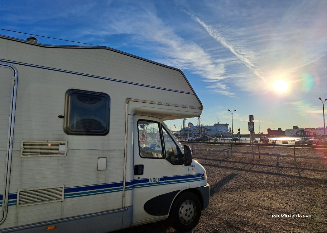 (271 39) Ystad - 5 Spanienfararegatan — foto 5