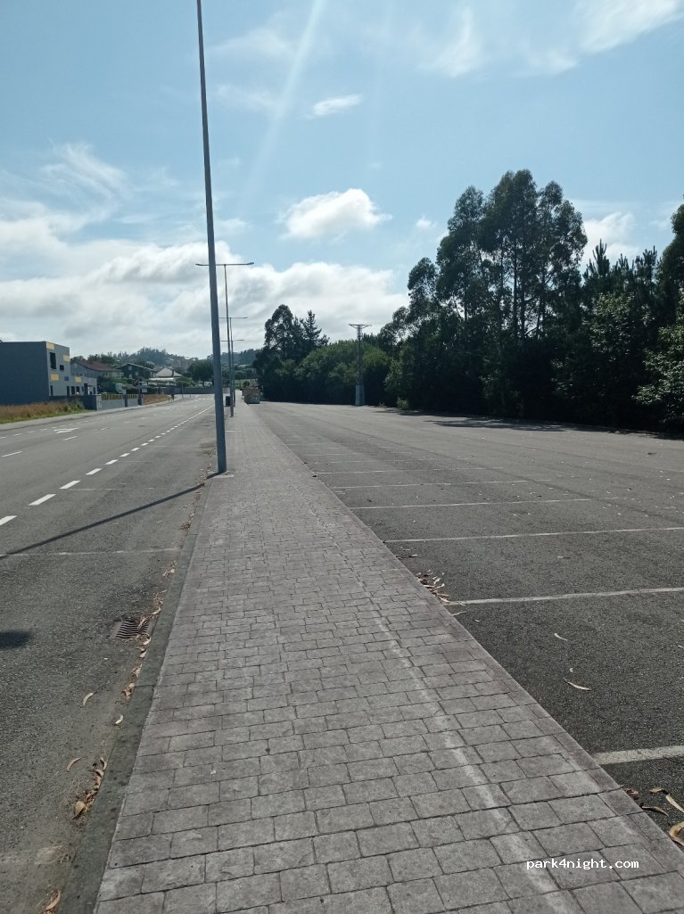 (15145) Laracha - 2 Avenida Manuel Fraga Iribarne — foto