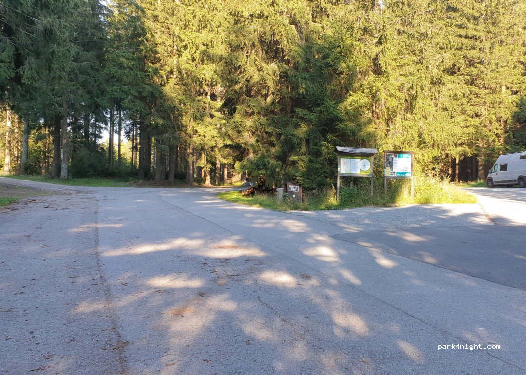 (38301) Chroboly - Unnamed Road — foto 2