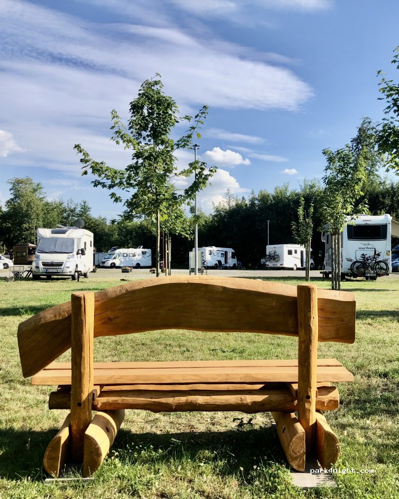 Wohnmobilstellplatz Bocksberg Friedrichsbrunn — foto 3