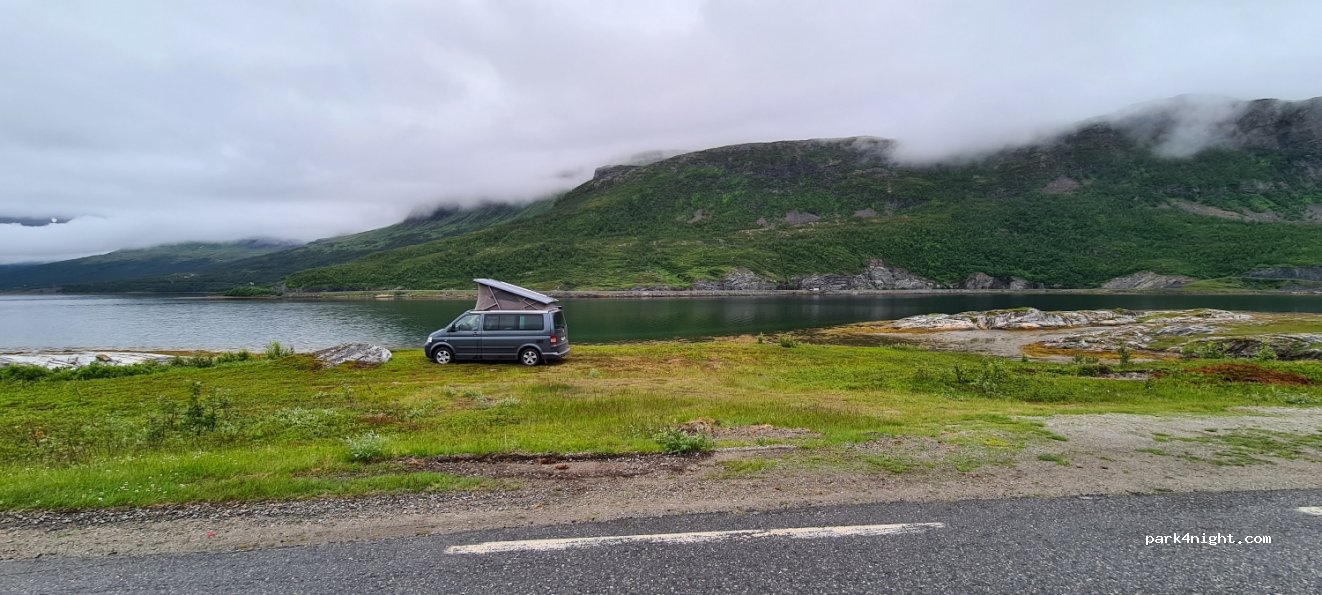 (9151) Storslett - Sekundær Fylkesveg 355 — foto