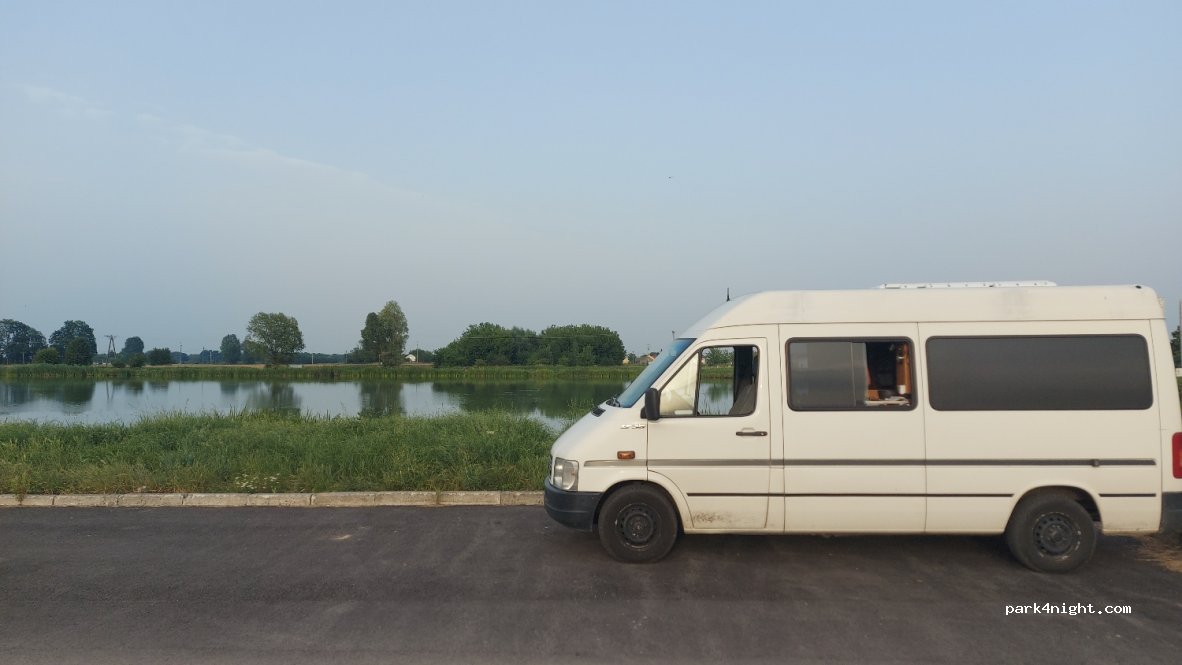 (36-071) Trzciana - Unnamed Road — foto