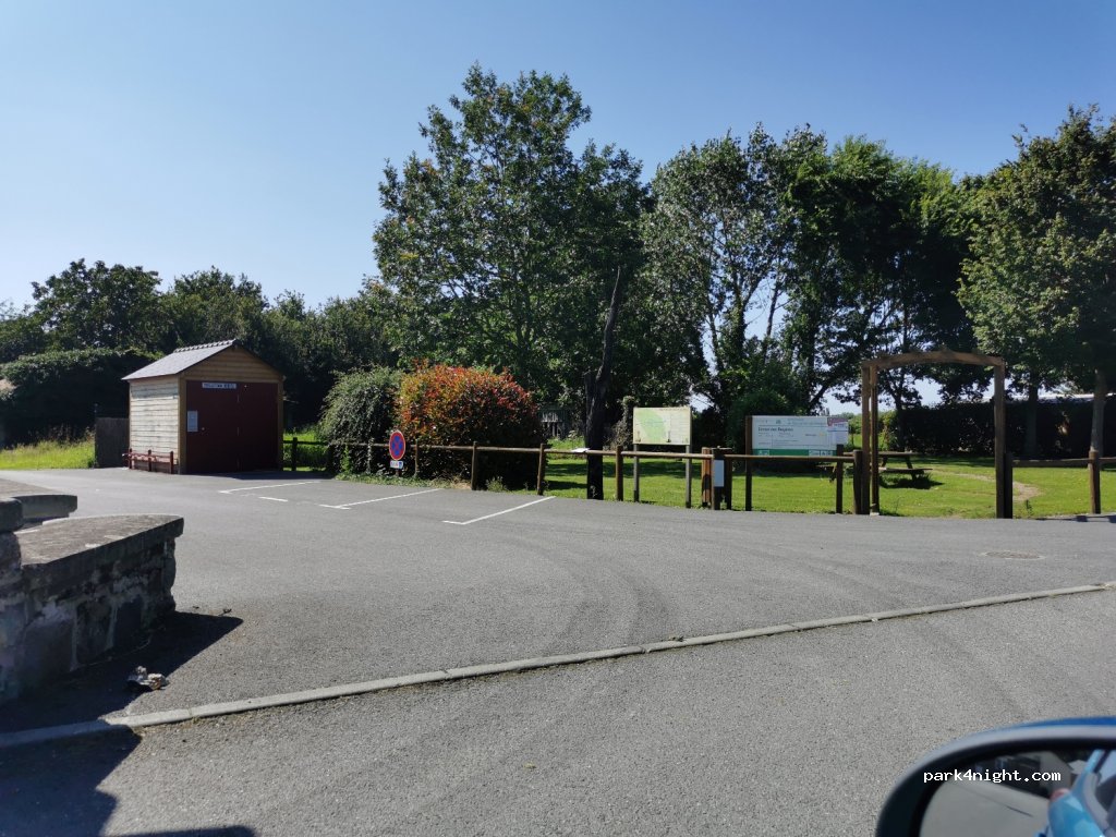 (35120) Roz-Landrieux - 2 Impasse de l'Église — foto